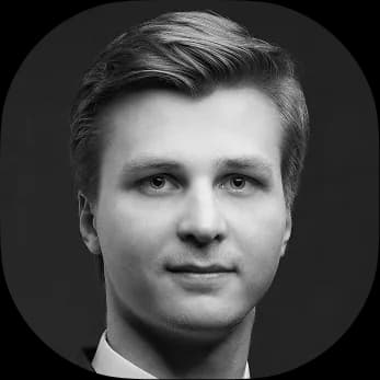 Евгений Николаев