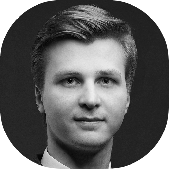 Евгений Николаев